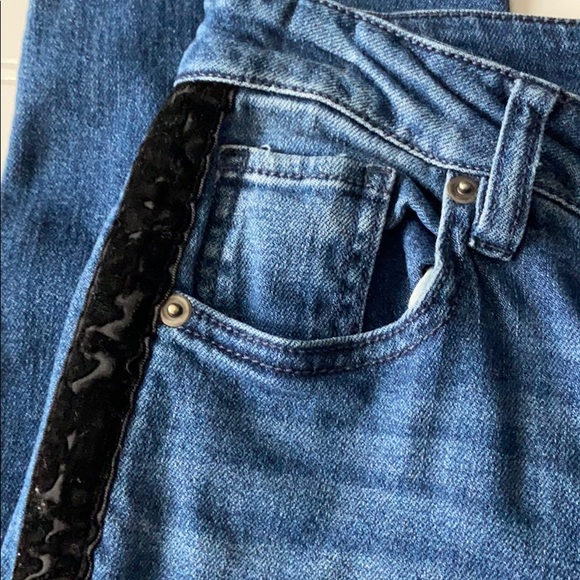 Chelsea & Violet Jeans - Picture 3 of 4